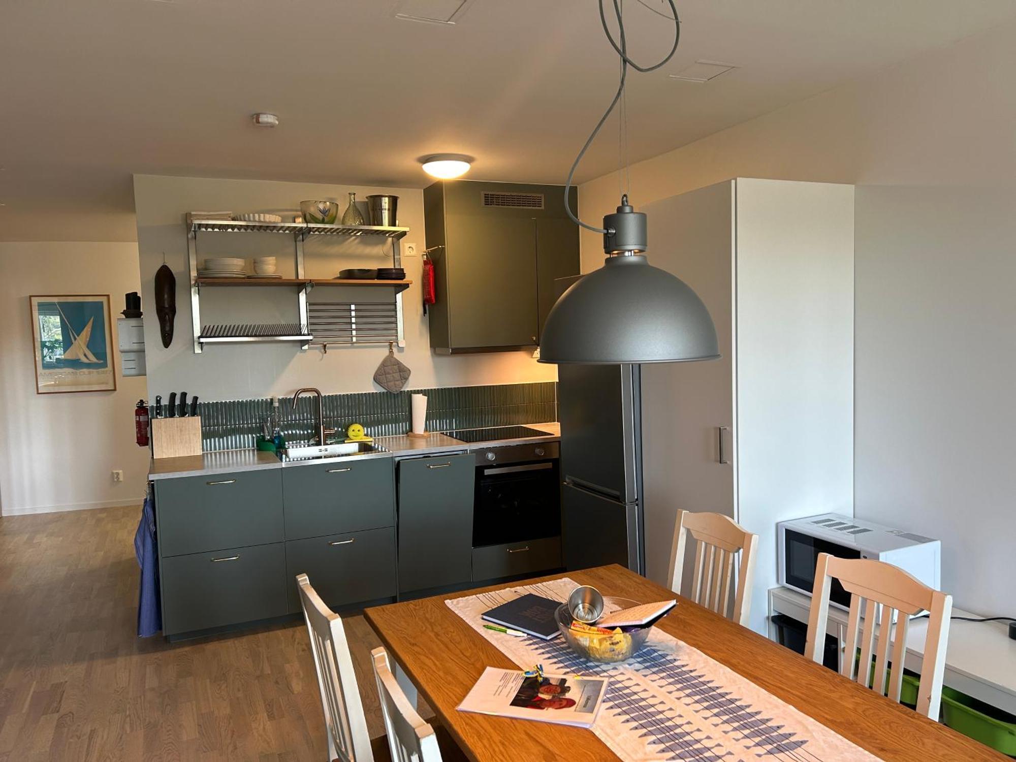 Newly Built Bright Apartment, Close To Everything If You Want To Visit Stockholm, You Will Find The Perfect Accommodation Here! Ferry Line 80 Makes It Very Convenient And Easy To Get To The City Center 纳卡 外观 照片